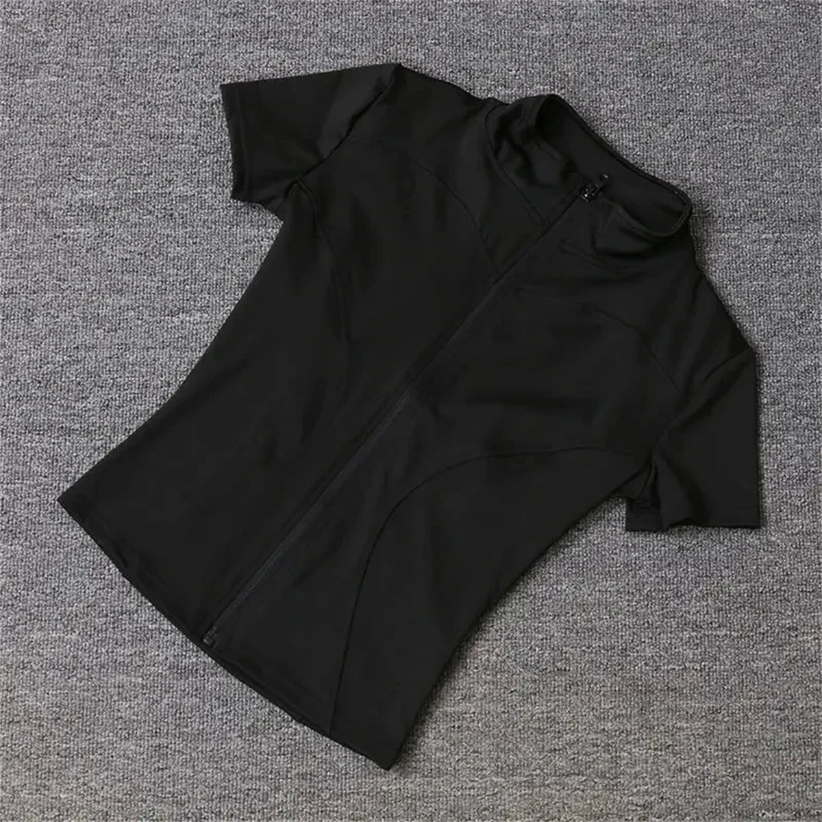 Women's Short-Sleeve Zip-Front Training Jacket with Stand Collar and Slim Fit