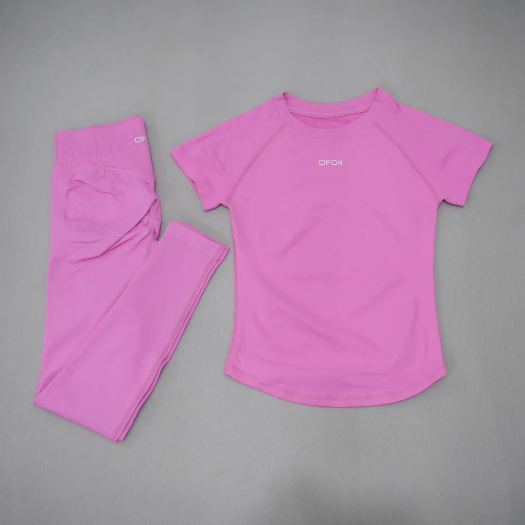 Women's Tee And Leggings Yoga Set For Workout Outfits