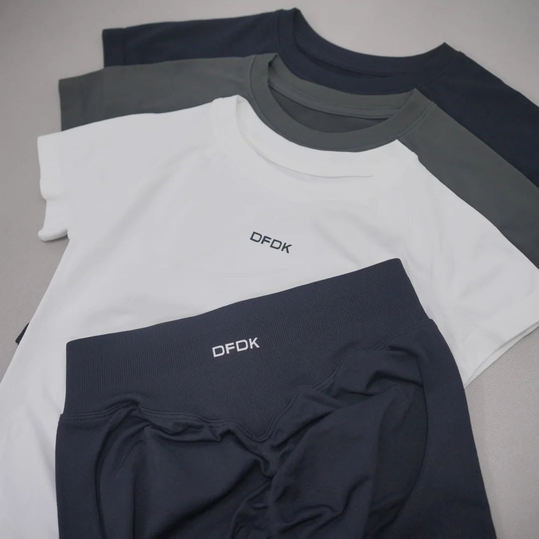 Women's Tee And Leggings Yoga Set For Workout Outfits