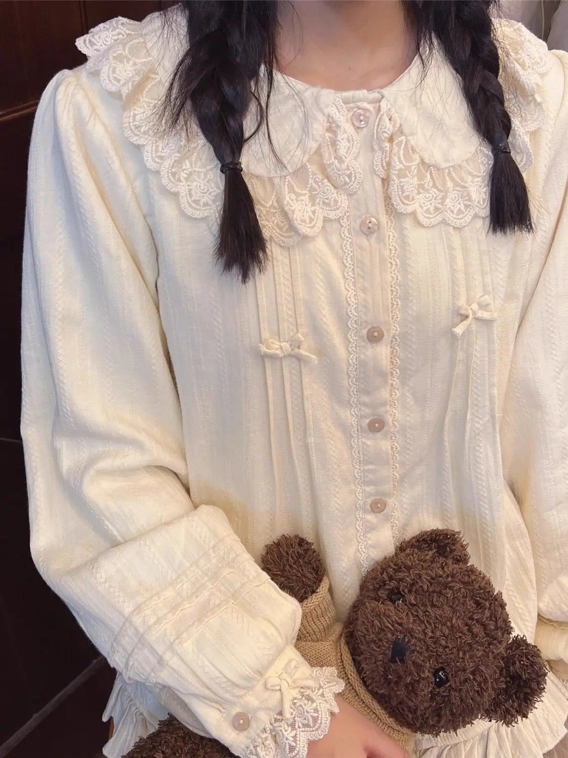 Women's Peter Pan Collar Ruffled Long Sleeve Blouse