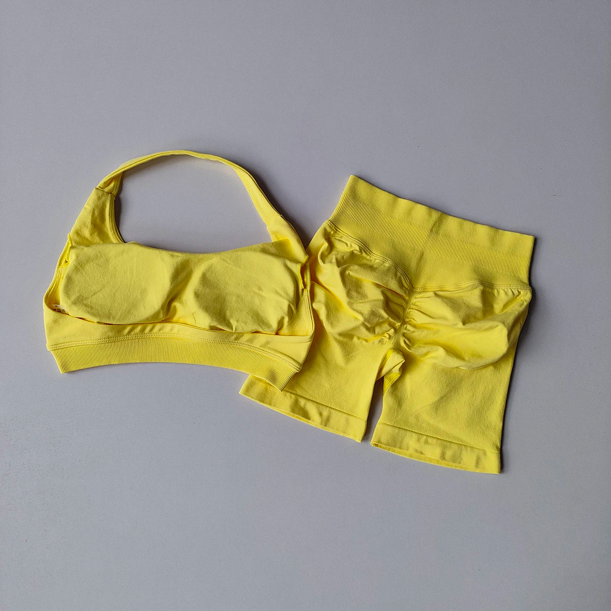 Women's Halter Bra And Shorts Yoga Set For Workout Outfits