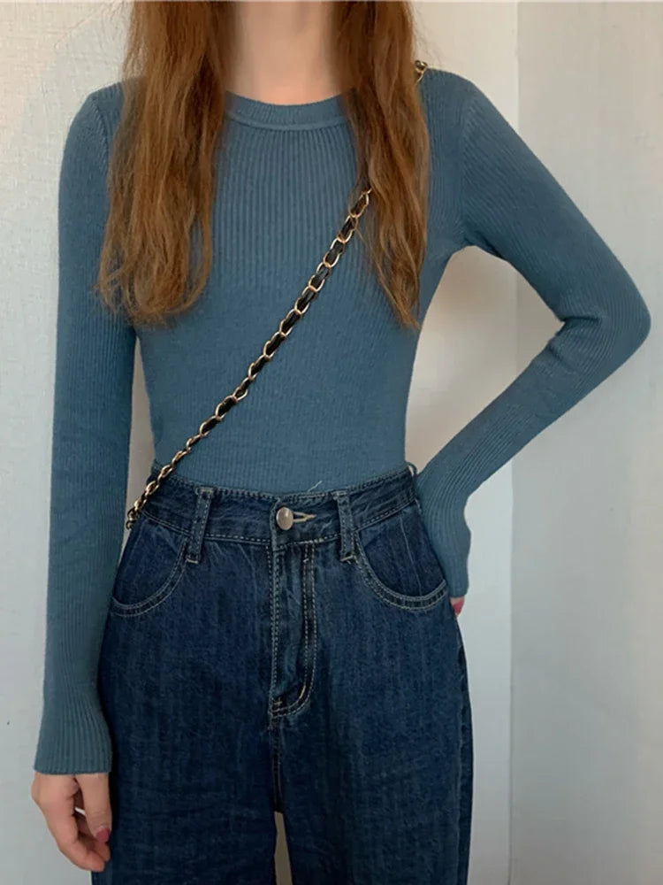 Women's Acrylic-Cotton Solid Long-Sleeve Crewneck Slim-Fit Knit Pullover Sweater for Everyday Outfits