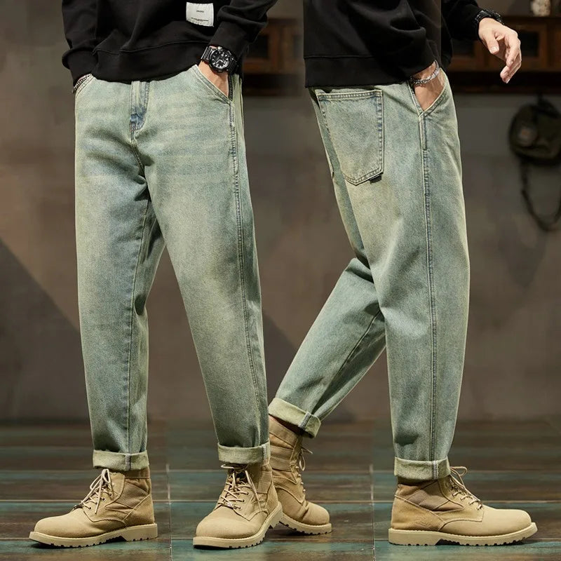 Men's Straight Leg Denim Jeans for Casual Everyday Wear