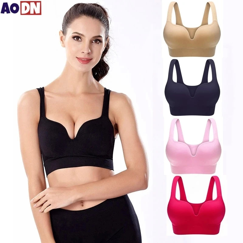 Women's Scoop Neck Wide Strap Sports Bra