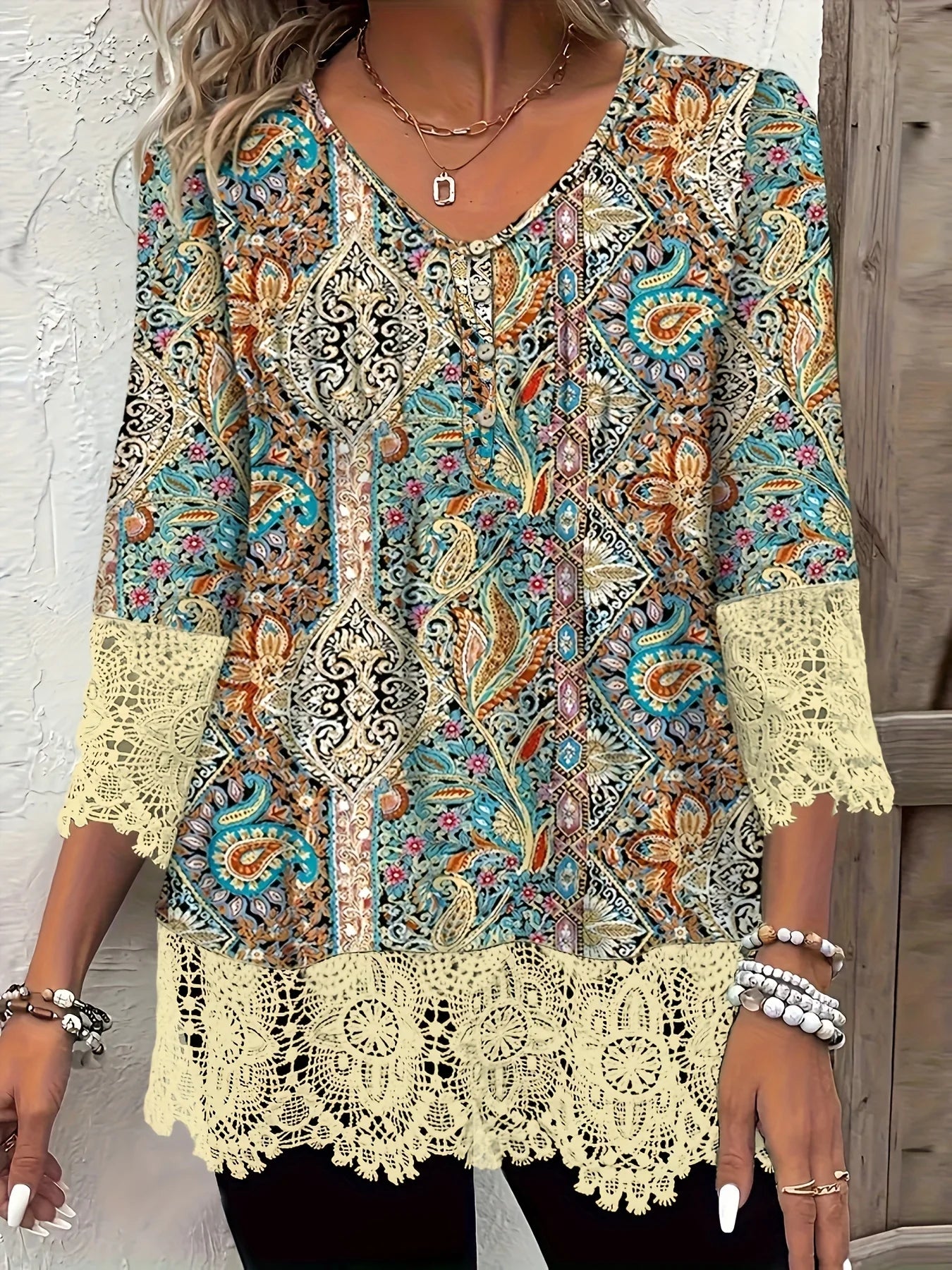 Women's Lace Trim Printed Three Quarter Sleeve Blouse