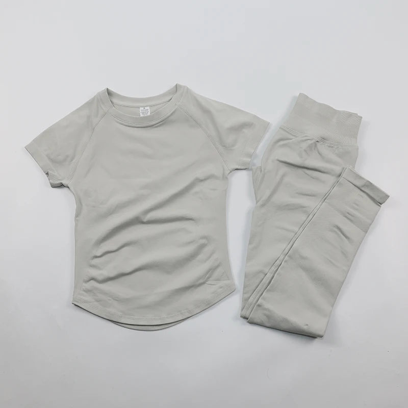 Women's Tee And Shorts Yoga Set For Workout Outfits