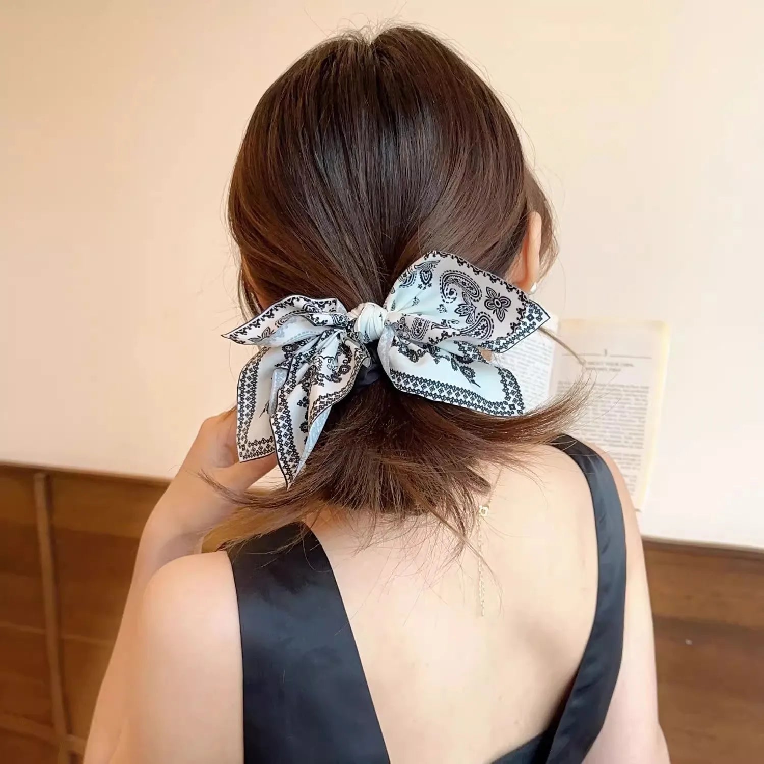 Decorative Paisley Bow Claw Hair Clip for Everyday Hair Styling