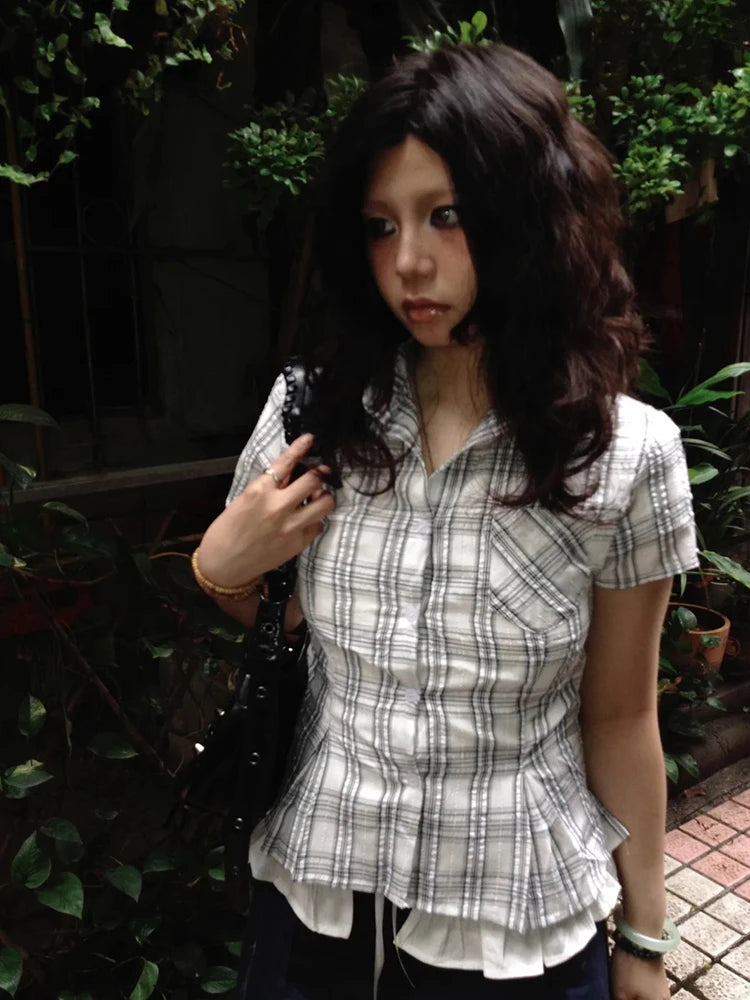 Women's Fitted Checked Short Sleeve Button Front Shirt