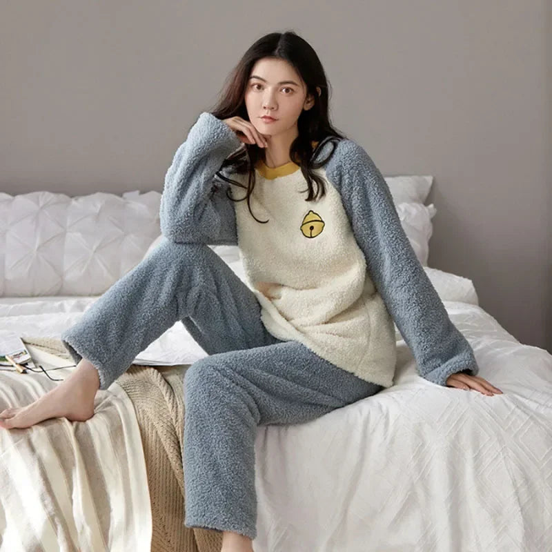 Women's Bear Print Long Sleeve Pajama Set with Top and Pants