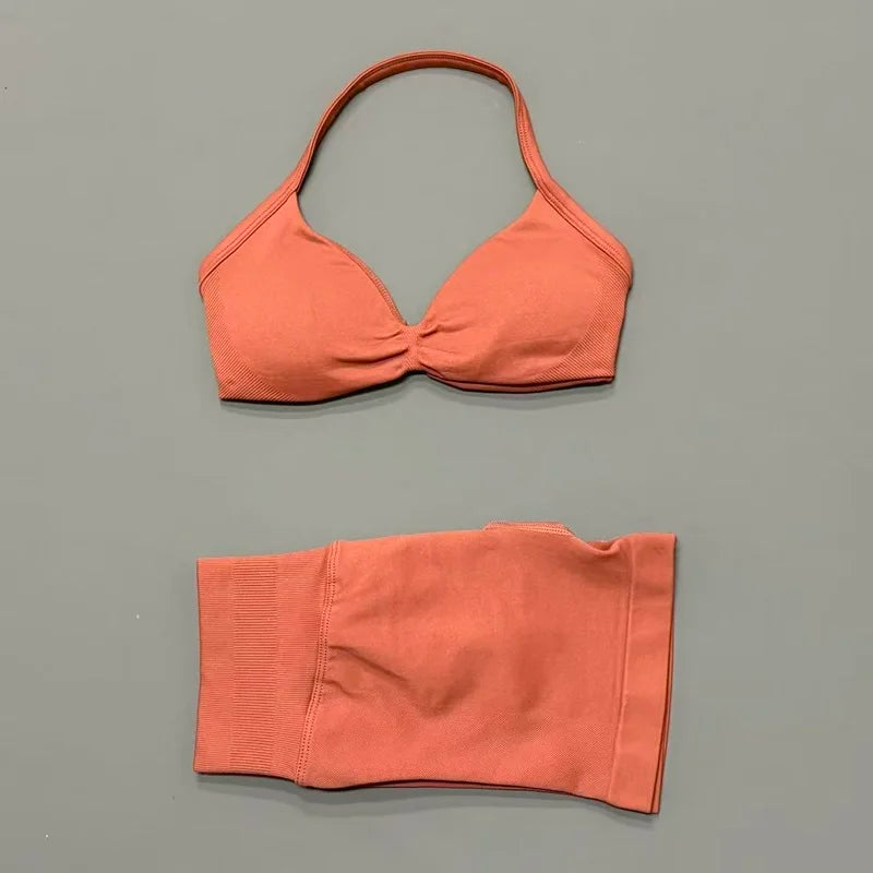 Women's Twist Front Bra And Shorts Yoga Set