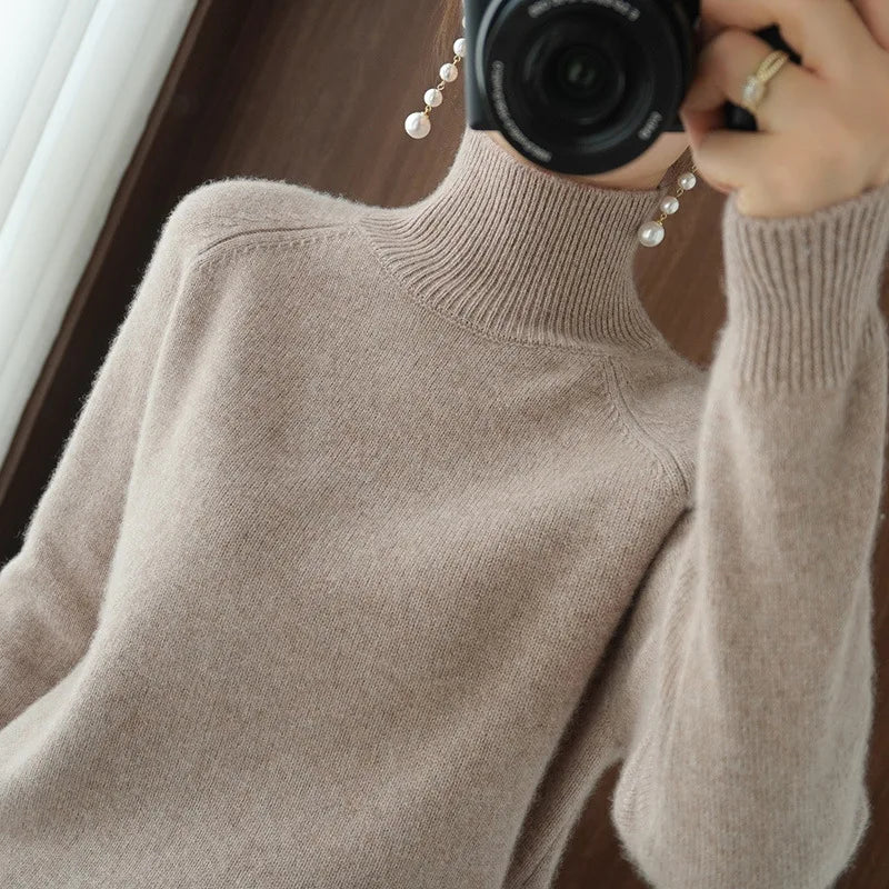 Women's Solid Turtleneck Long-Sleeve Knit Sweater