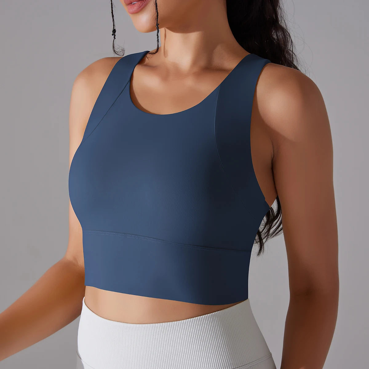 Women's Solid Nylon Blend Sports Bra with a Fitted Stretch Silhouette