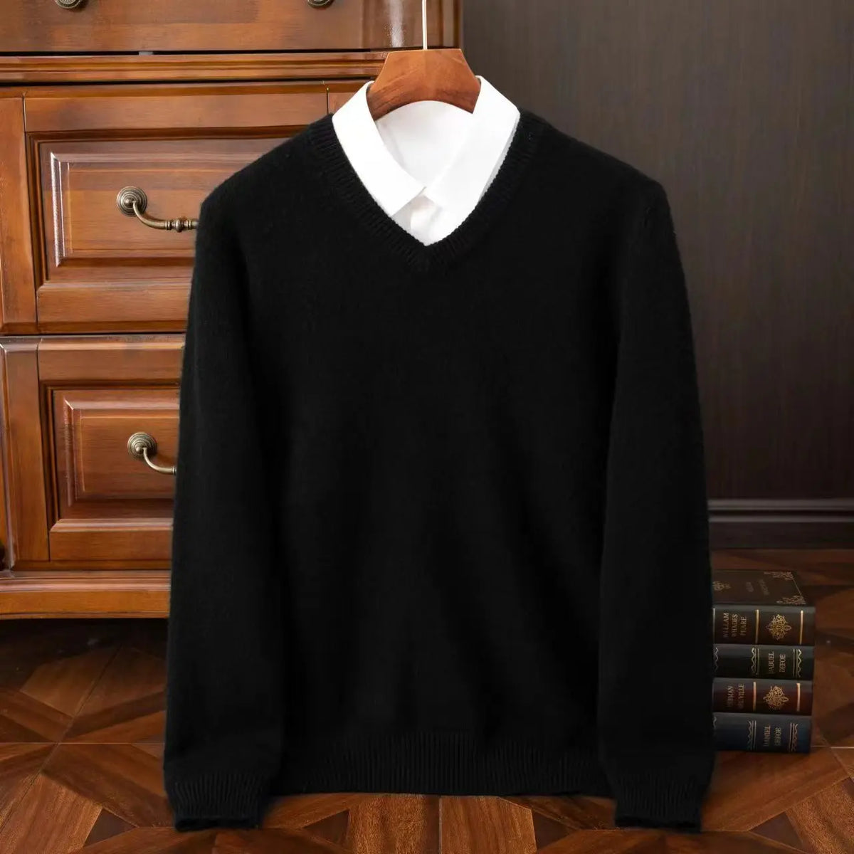 Men's Wool V-Neck Long-Sleeve Knit Pullover Sweater
