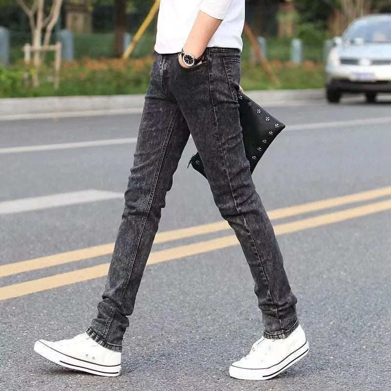 Men's Slim Fit Denim Jeans for Casual Everyday Wear