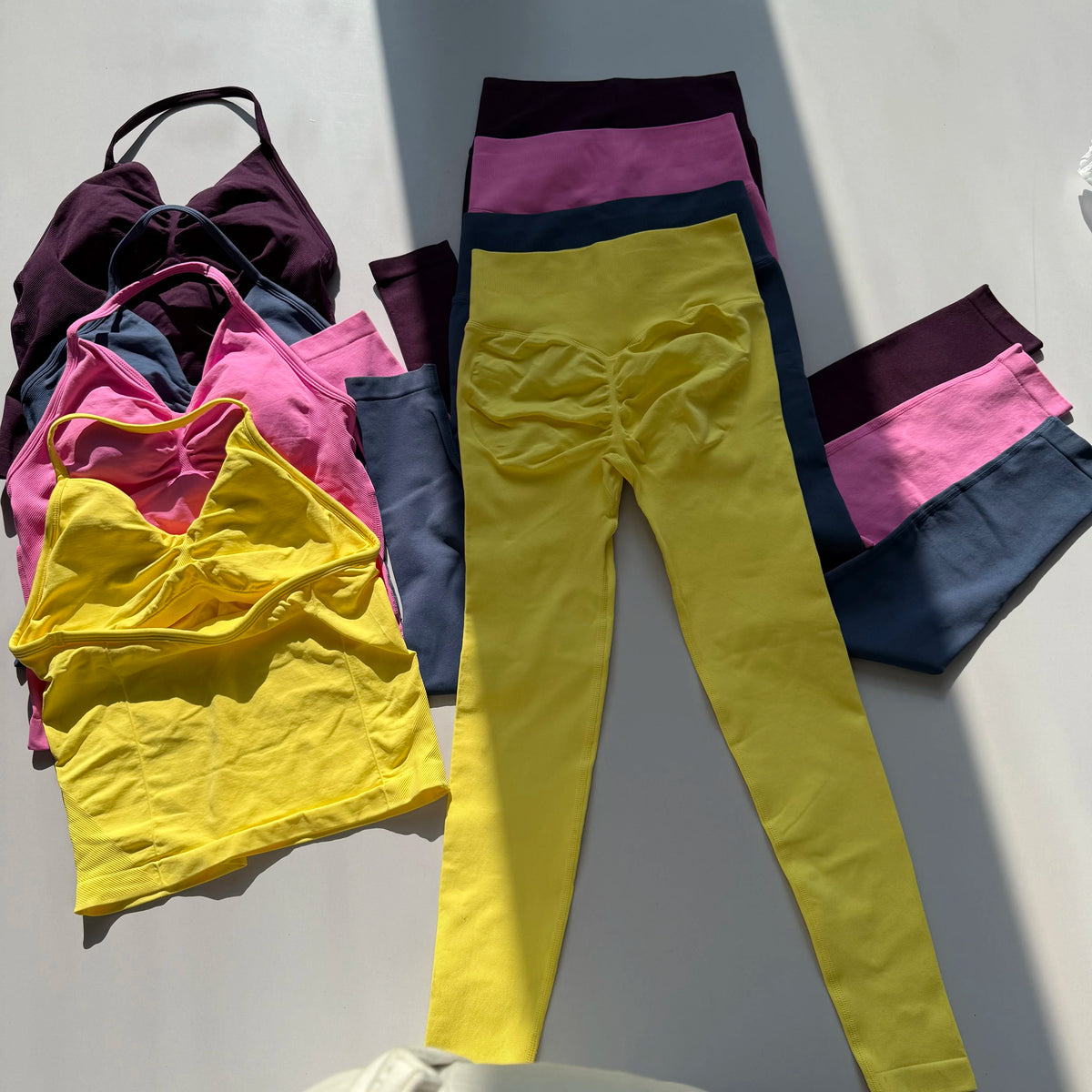 Women's Cross Back Bra And Leggings Yoga Set