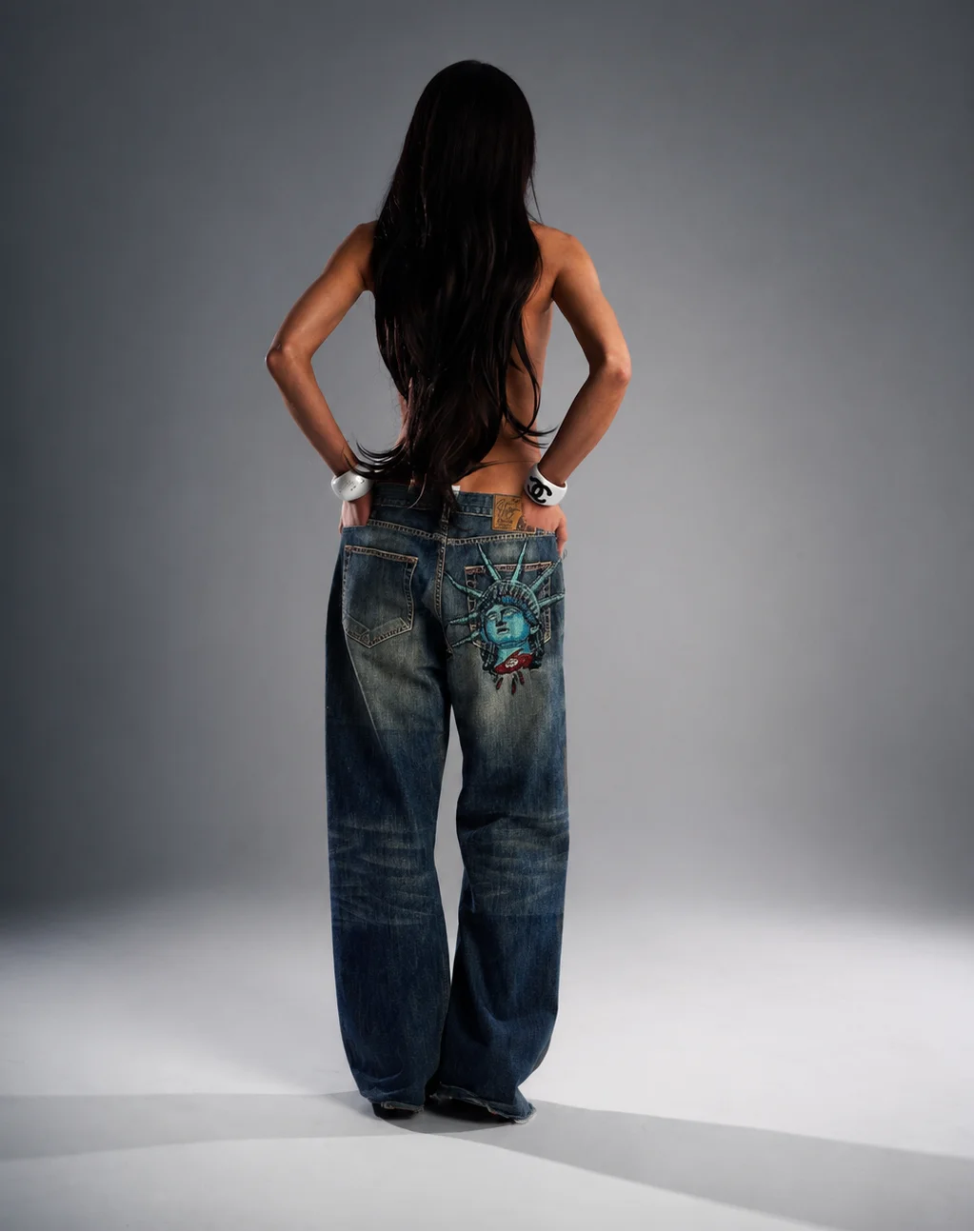 Women's Statue Graphic Blue Wide Leg Denim Jeans