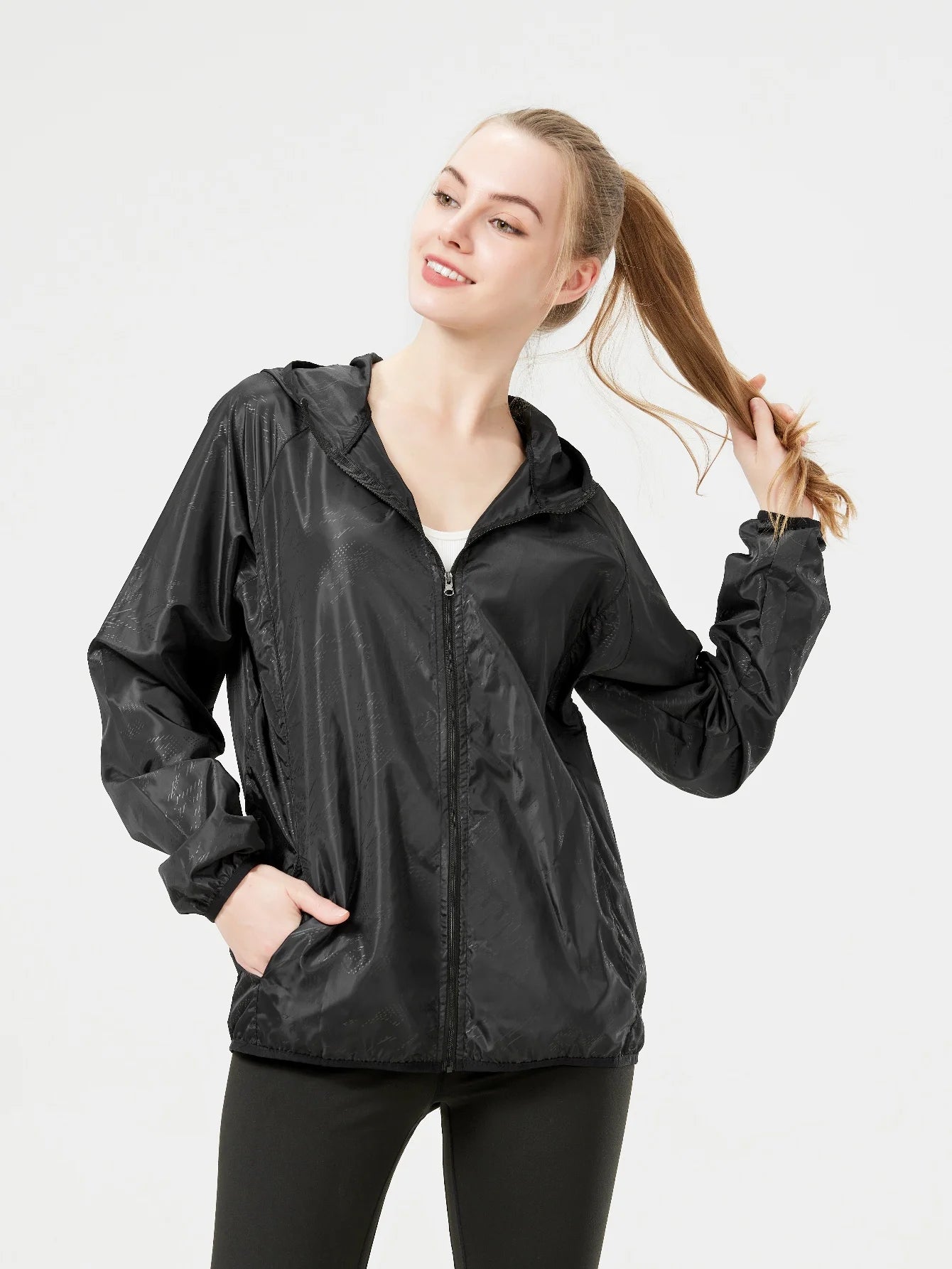 Hooded Long Sleeve Full Zip Outdoor Hiking Jacket with Pockets