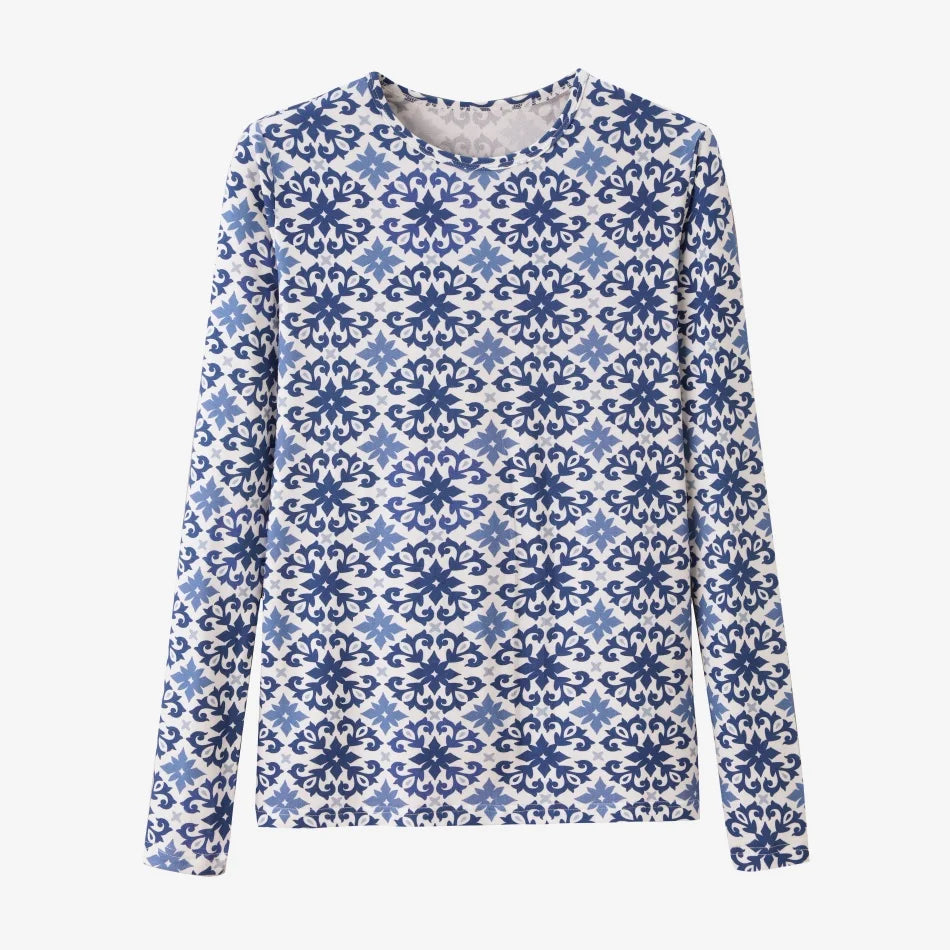 Women's Printed Fitted Stretch T Shirt with a Classic Casual Shape