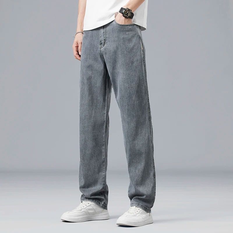 Men's Straight Leg Denim Jeans for Casual Everyday Wear