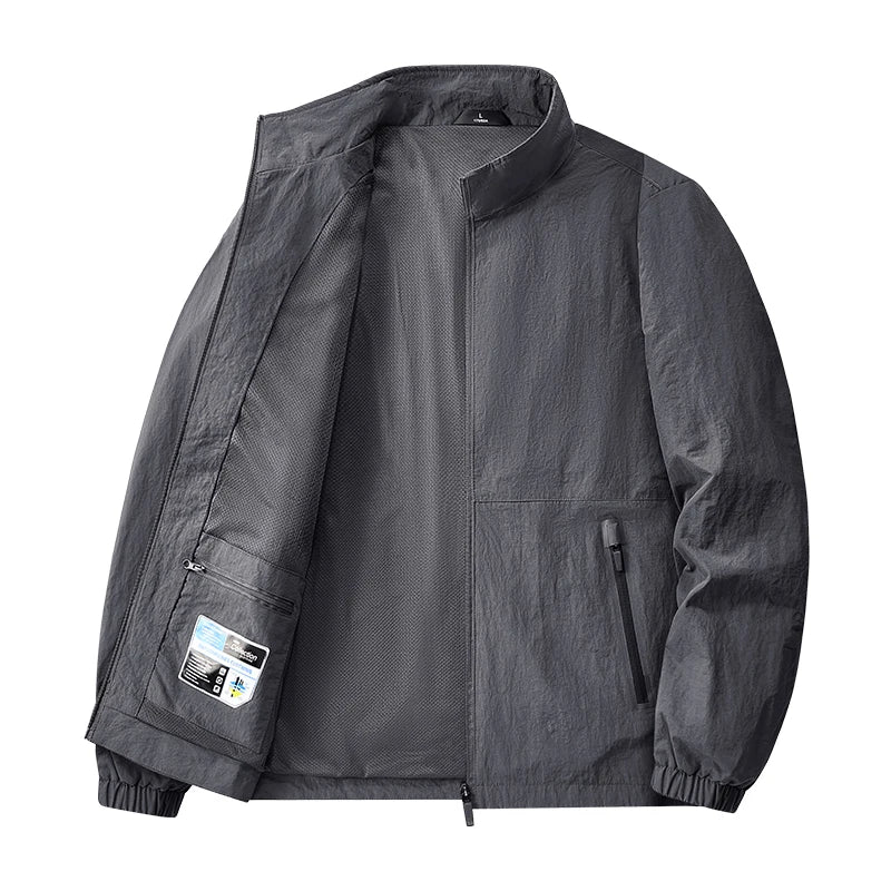 Hooded Long Sleeve Full Zip Outdoor Hiking Jacket with Pockets