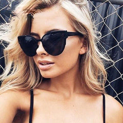 Fashion Brand Designer Women Cat Eye Sunglasses Oversize Female Cateye Mirror Sun Glasses Reflective Black Frame Shade