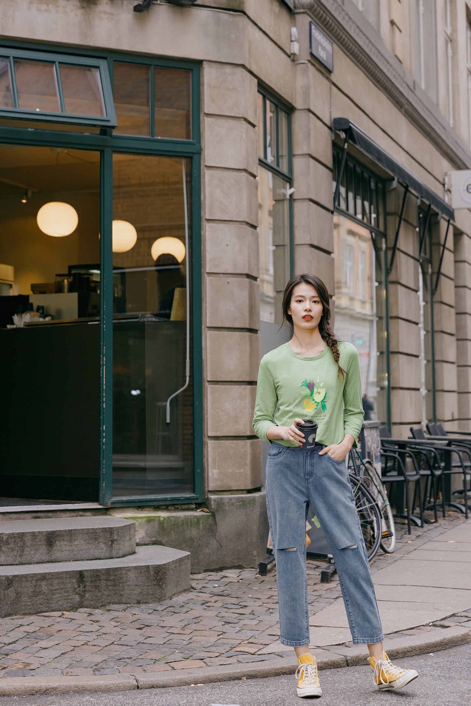 Spring New Arriavl Literary Flower Printed Loose All-match Base T-shirt | Vimost Shop.