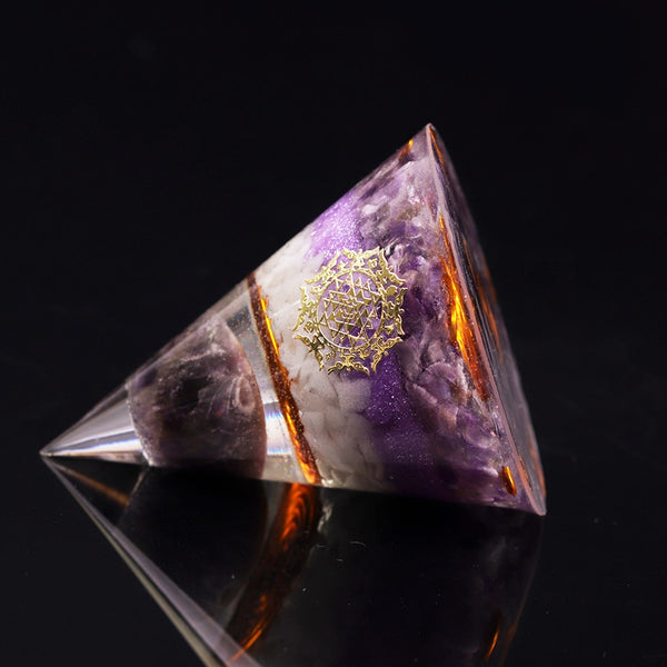 Luminous Orgonite Pyramid Amethystine With Copper Luminous Pyramid Chakra Energy Handmade Orgonite Resin Decorative Craft Jewelr | Vimost Shop.