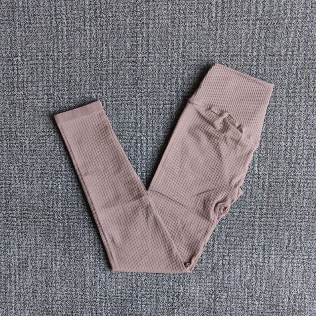 Women's Sportswear Yoga Sets Ribbed Seamless Long Sleeve Workout Clothes for Women High Waist Sports Legging Long Sleeve Top