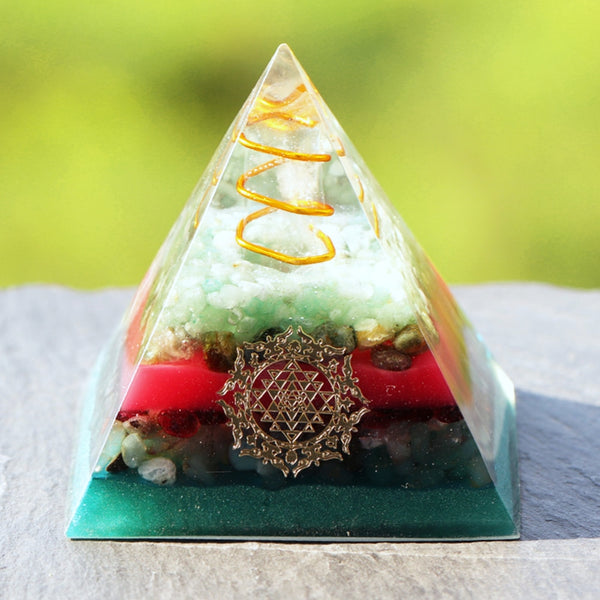 Orgonite Pyramid Green Aventurine Natural Crystal Repel Evil Spirits Pyramid Energy Healing Decoration Process Resin Gift | Vimost Shop.