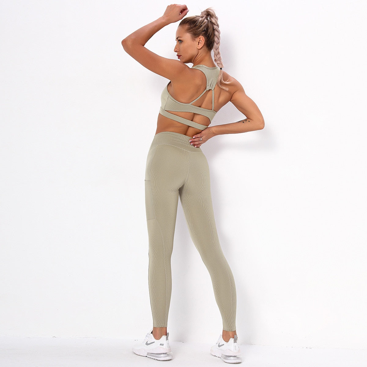 Seamless Sporty Yoga Suit GYM Fitness Workout Running Tracksuit Sports Sleeveless Crop Top Pants Set Jogging Dry Quick Set | Vimost Shop.
